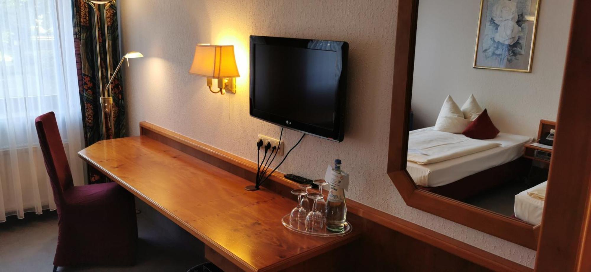 Heidehotel Soltauer Hof Екстериор снимка